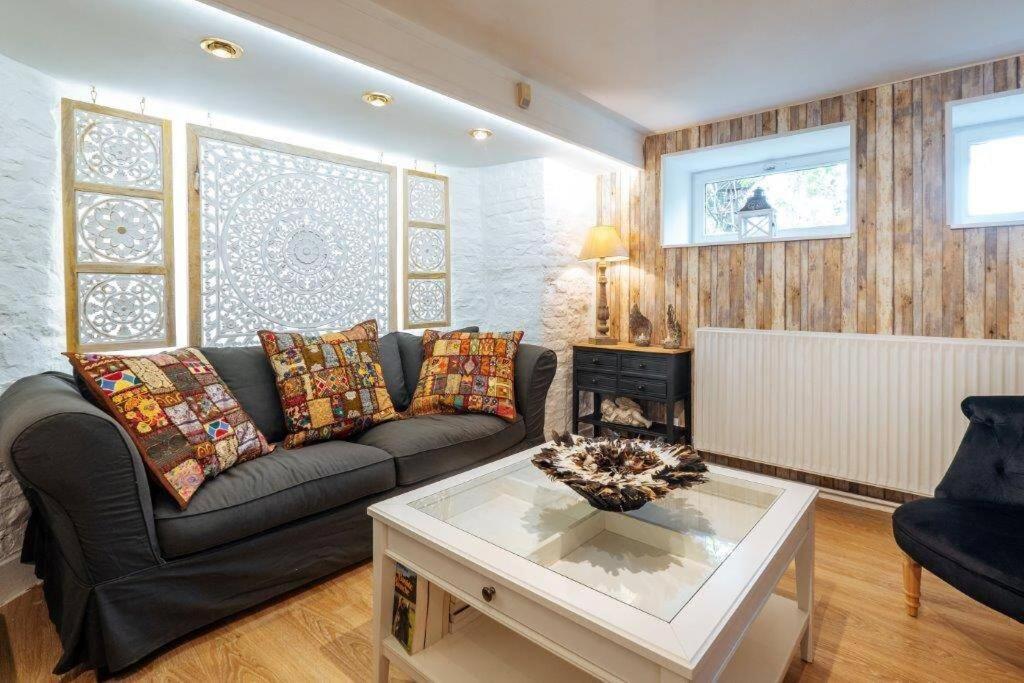 Gite De Charme Au Milieu Du Monde Namur  Exterior foto